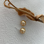 MANILA gold pearl stud earrings - ZEN&CO Studio