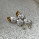 ROMAN HOLIDAY Double pearl earrings - ZEN&CO Studio
