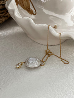 ROMAN HOLIDAY Pearl pendant necklace - ZEN&CO Studio
