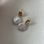 ROMAN HOLIDAY Single pearl earrings - ZEN&CO Studio