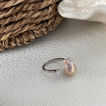 JISOO Baroque pearl ring - ZEN&CO Studio
