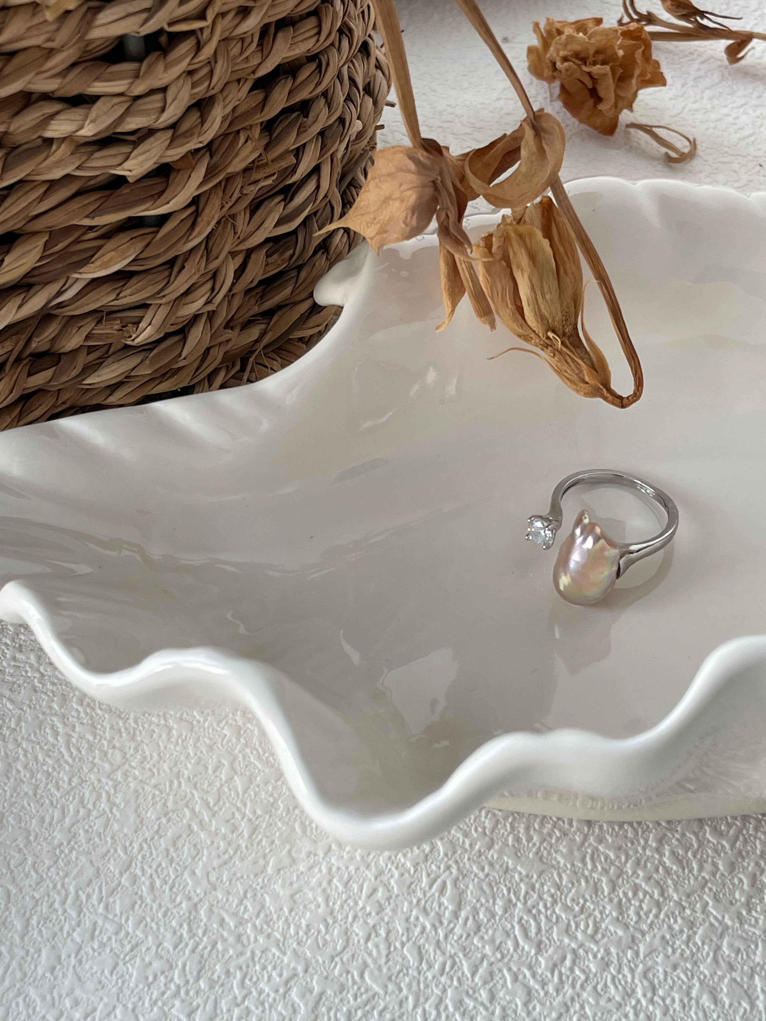 JISOO Baroque pearl ring - ZEN&CO Studio