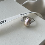 JISOO Baroque pearl ring - ZEN&CO Studio