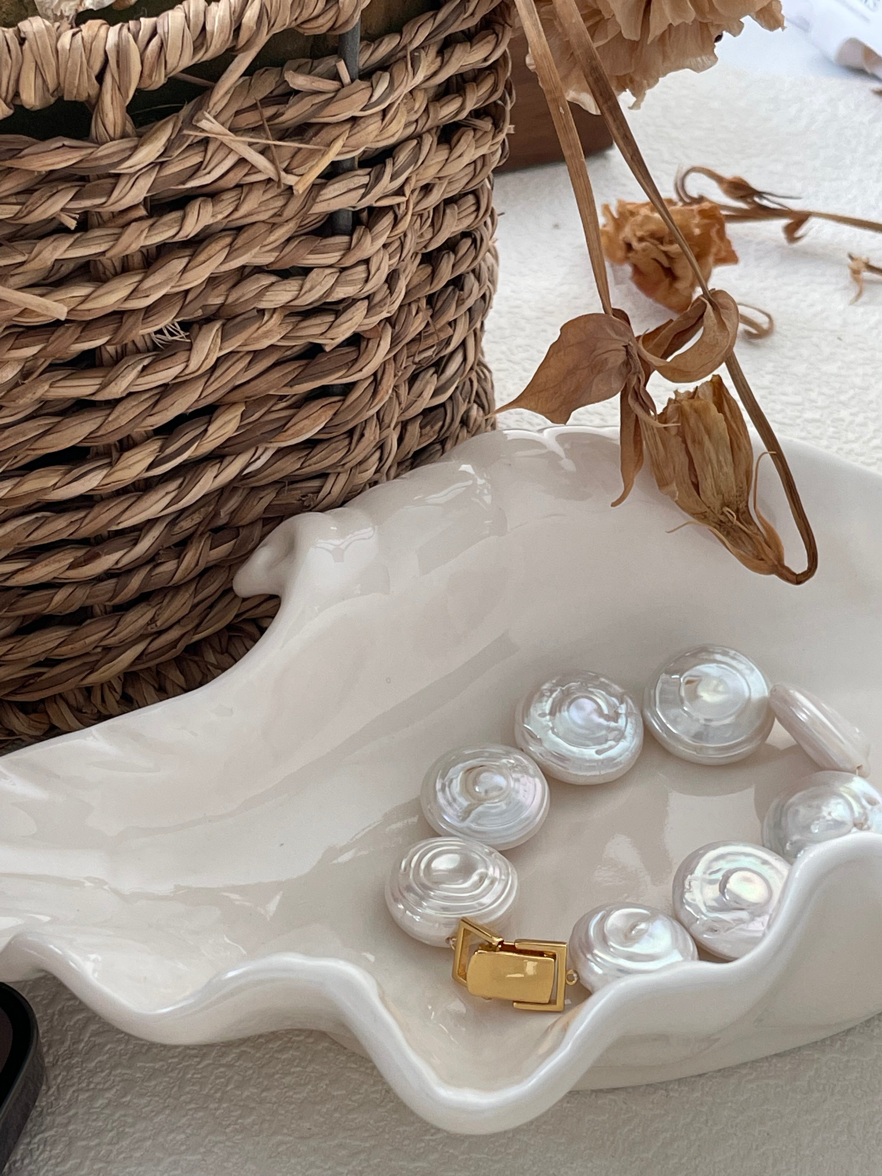 ROMAN HOLIDAY Baroque Pearl bracelet - ZEN&CO Studio