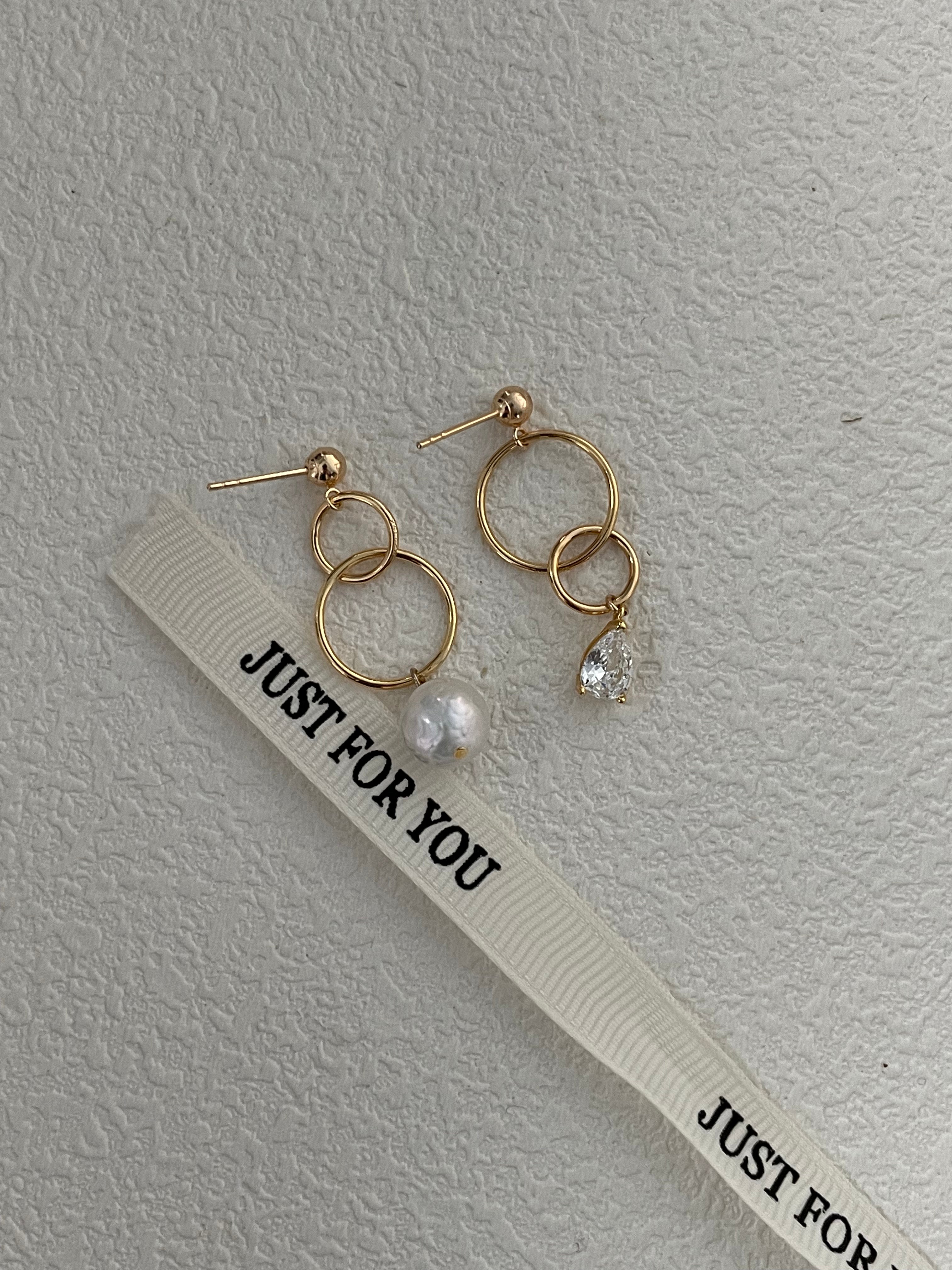 AGNES Asymmetric dangle earrings - ZEN&CO Studio