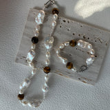 ANGELINA Amber and Baroque Pearl Necklace