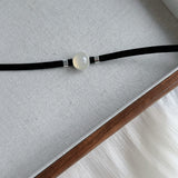 Monica´s White Chalcedony Choker