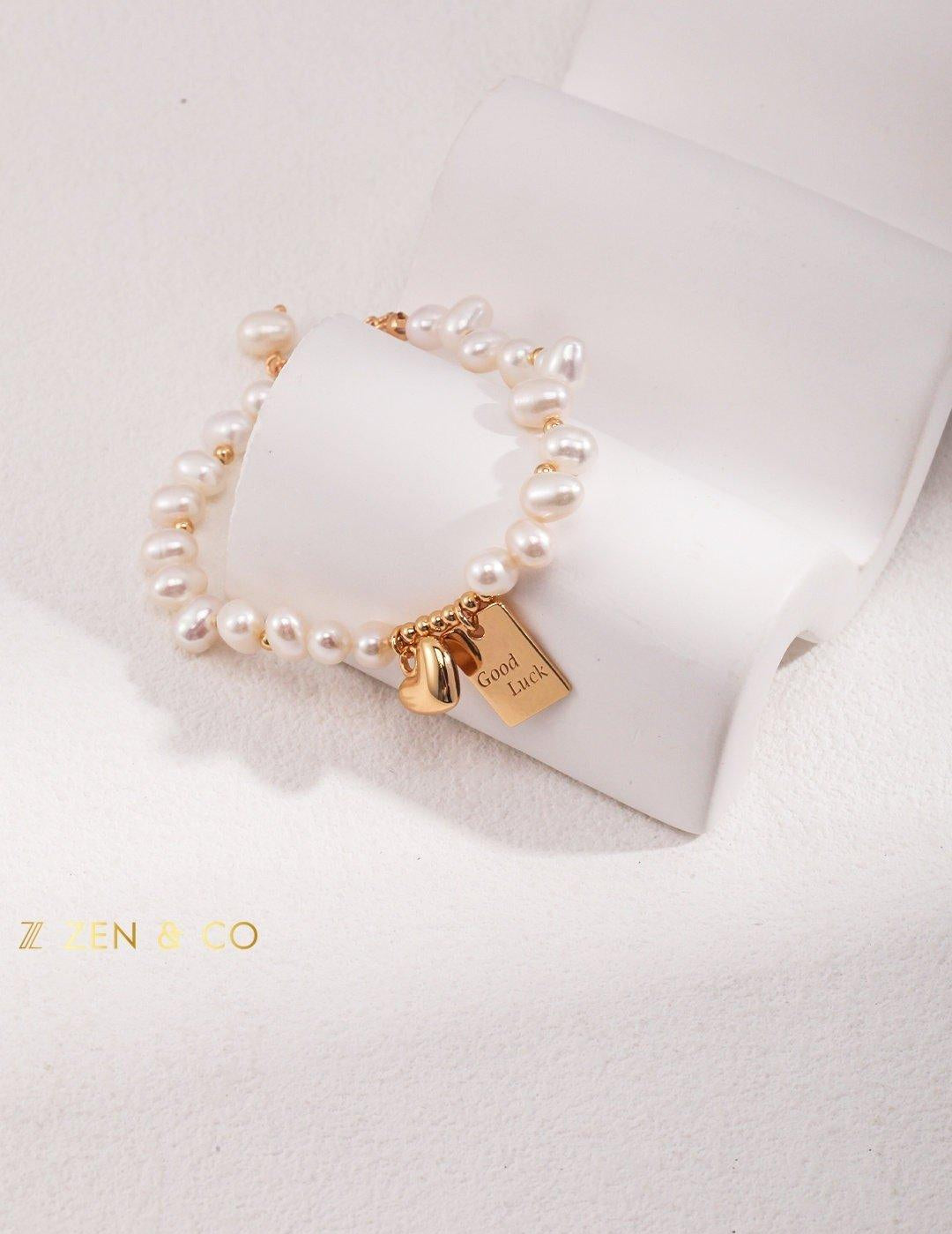 ADELE Pearl friendship bracelet with charm - ZEN&CO Studio