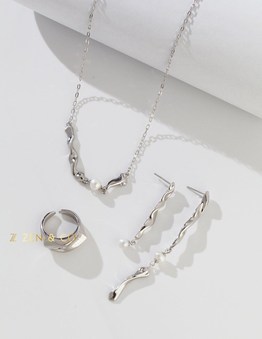 ALLEGRA Asymmetric long dangle earrings - ZEN&CO Studio