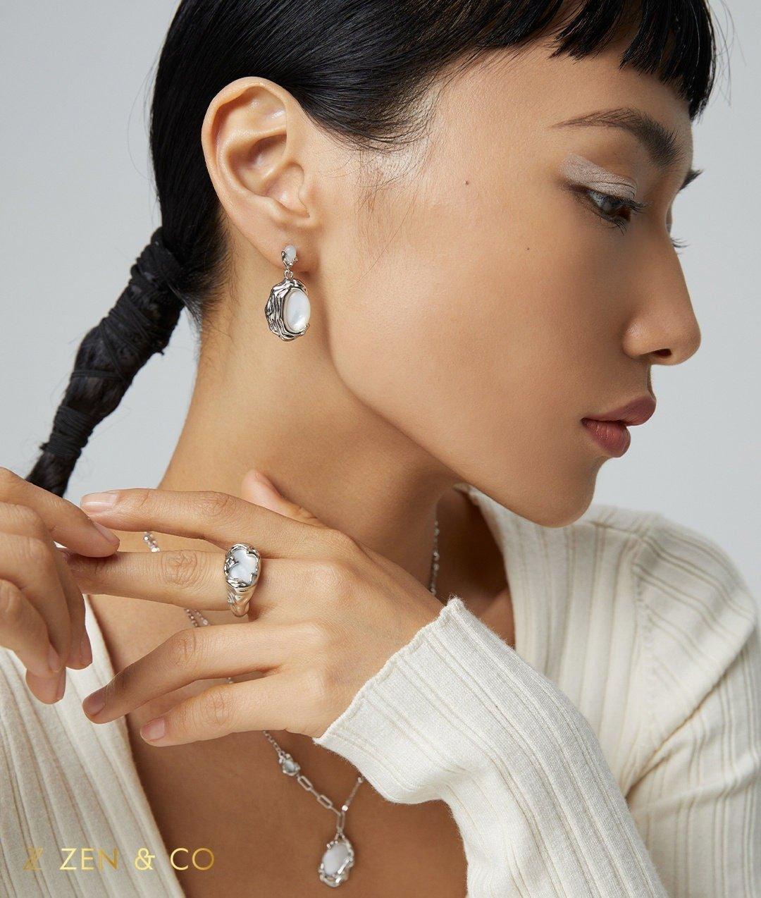 BIANCA Mother of pearl dangle earrings - ZEN&CO Studio