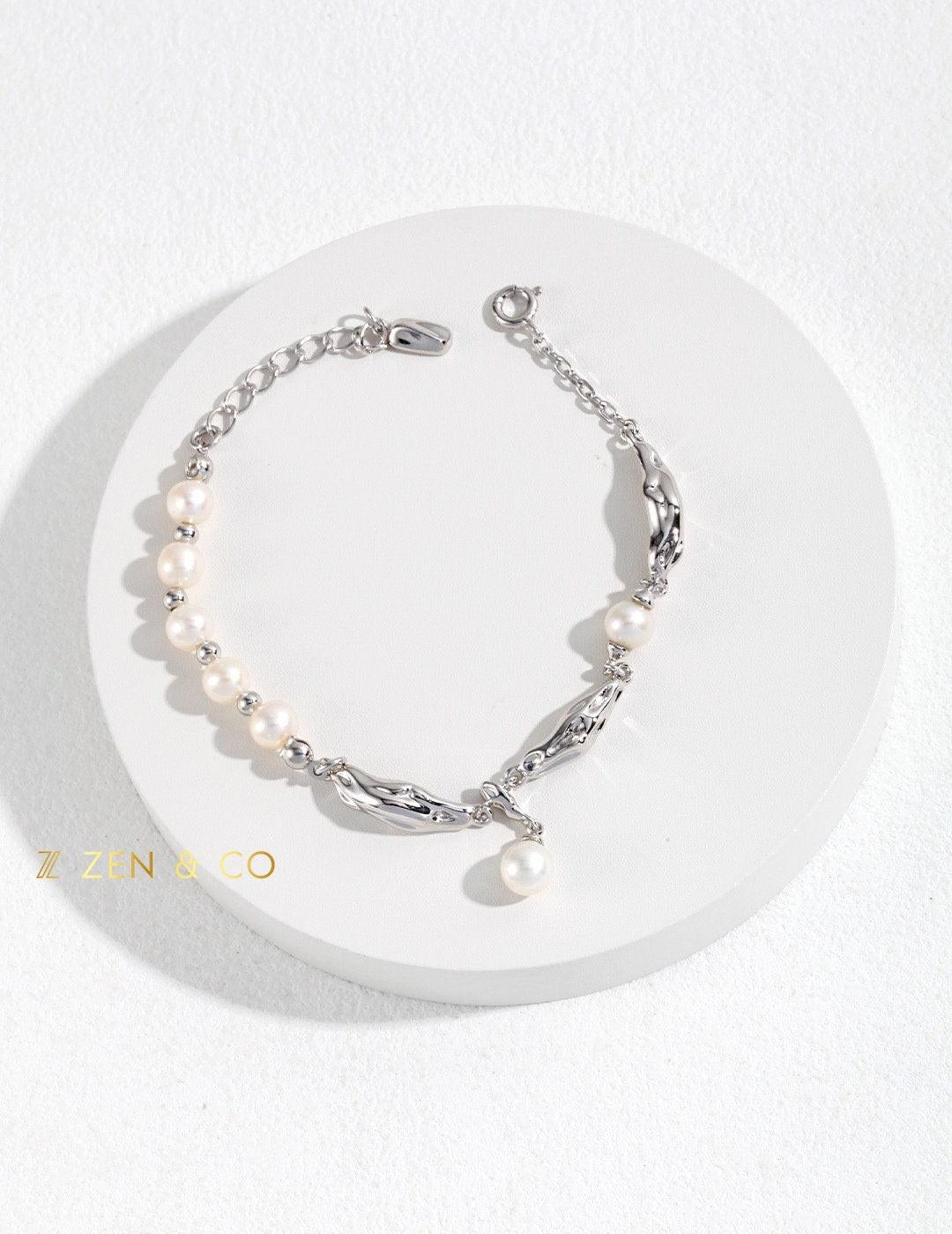 MIRABEL Romantic bracelet with dainty pearls - ZEN&CO Studio