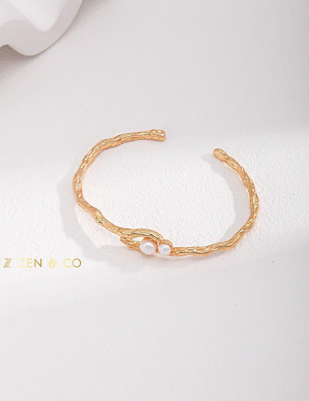 ERIKA Gold adjustable cuff bracelet with dainty pearls - ZEN&CO Studio