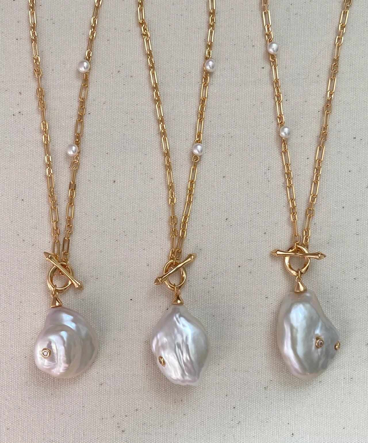 What are baroque pearls and how can I style them? - ZEN&CO Studio