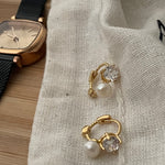 JISOO mini hoop earrings - ZEN&CO Studio