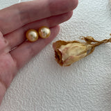 MANILA gold pearl stud earrings - ZEN&CO Studio