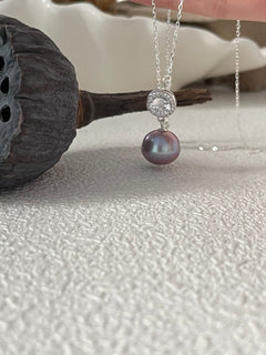 MERLOT Purple Pearl pendant necklace - ZEN&CO Studio