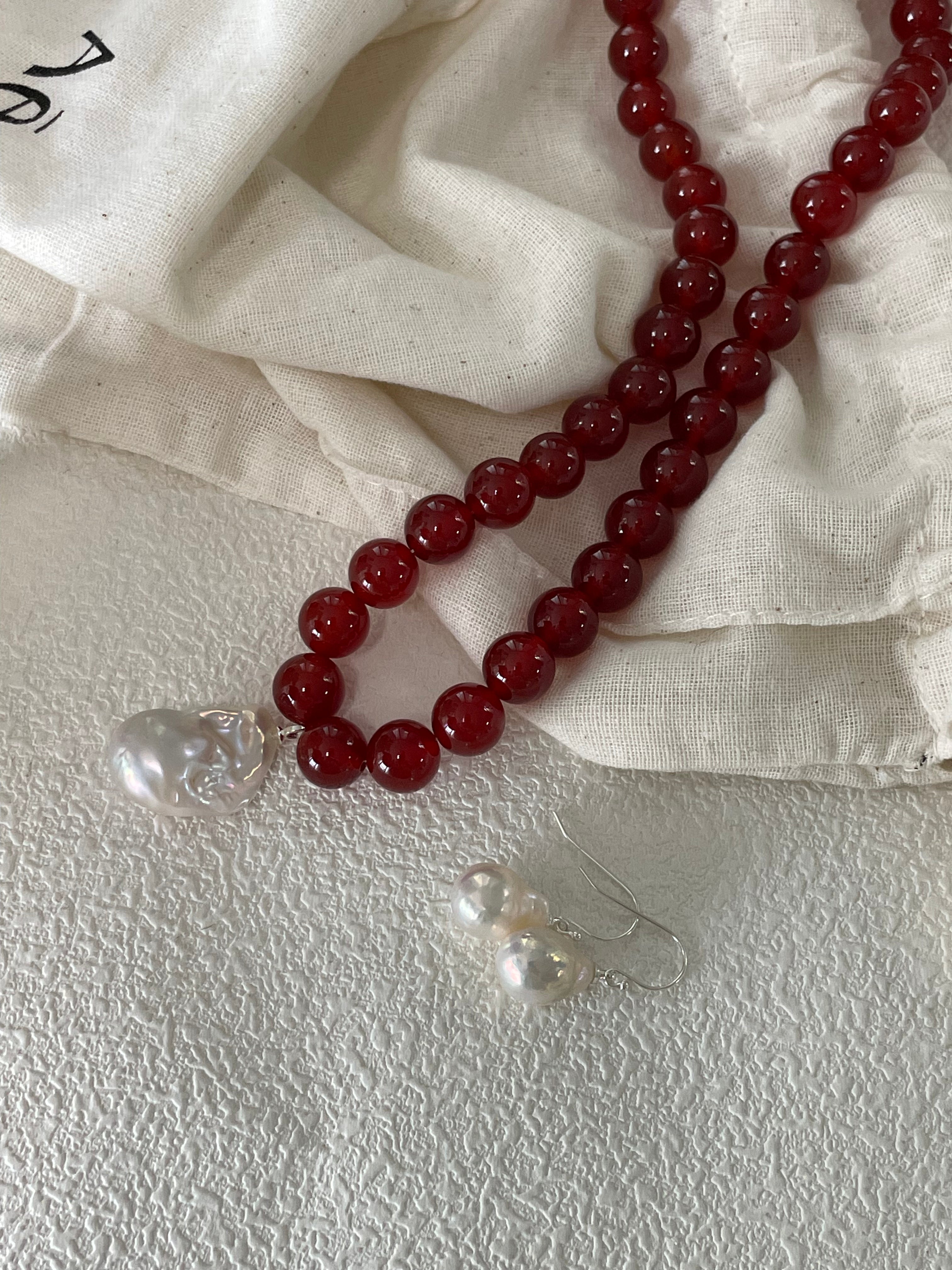 ADA Carnelian Necklace with Baroque Pearl Pendant - ZEN&CO Studio