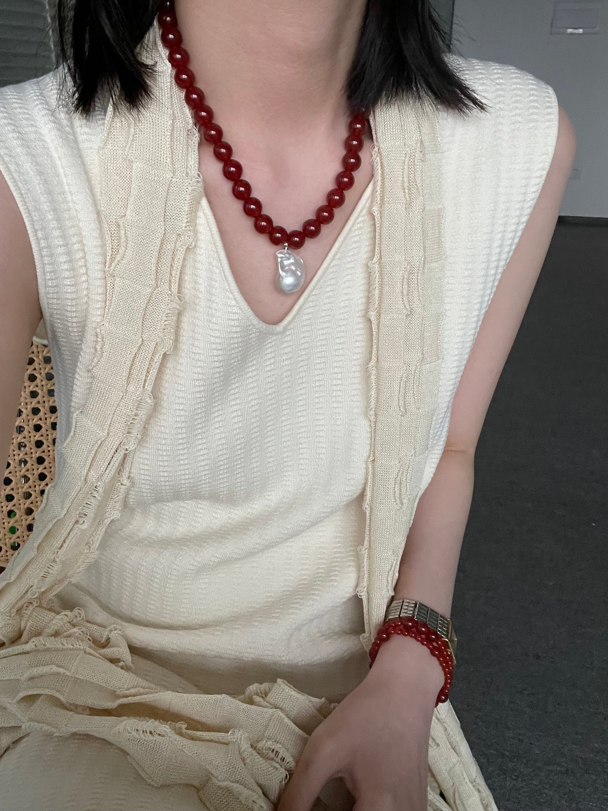 ADA Carnelian Necklace with Baroque Pearl Pendant - ZEN&CO Studio