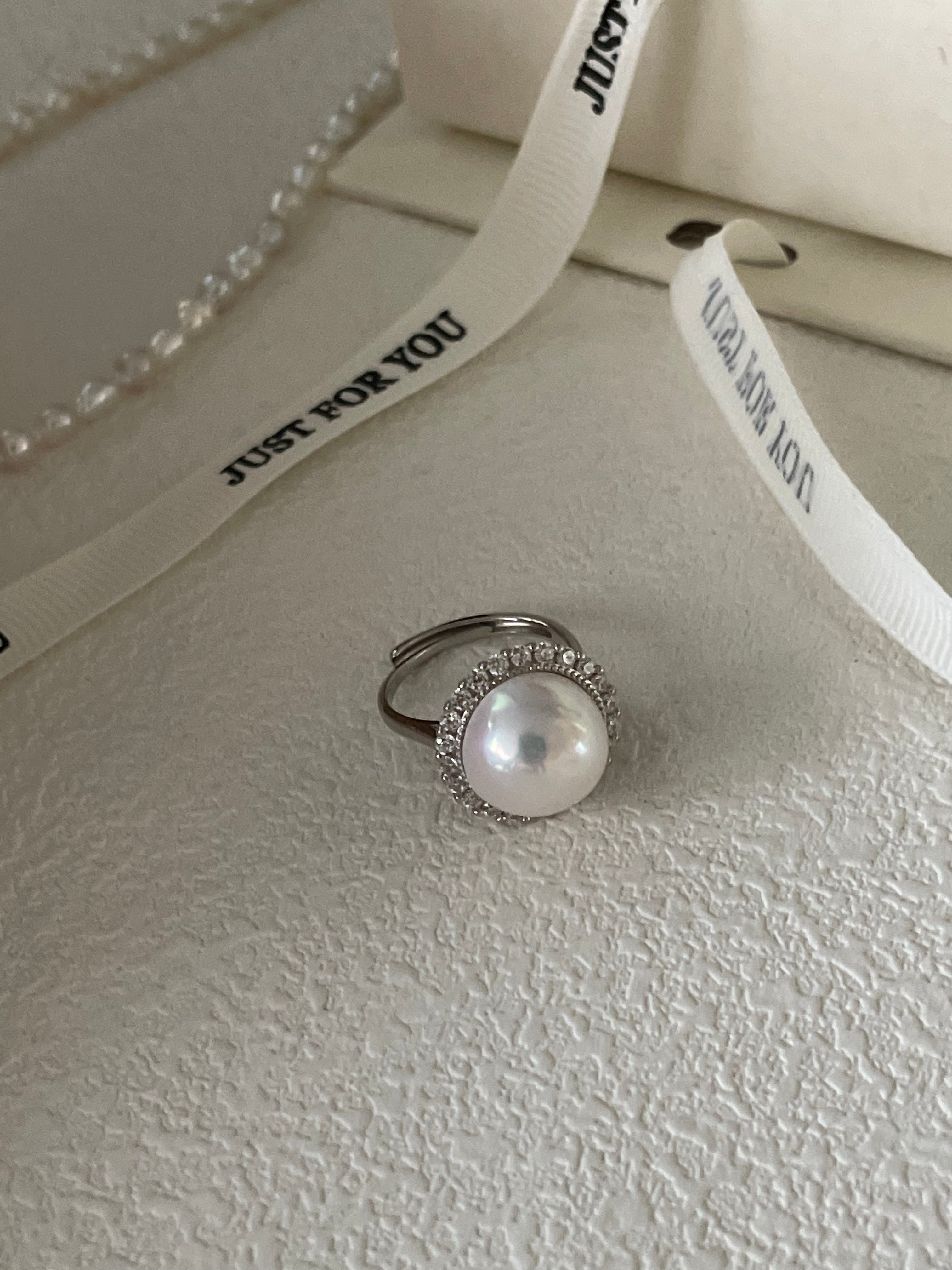 CHRISTELLE Round Pearl Ring - ZEN&CO Studio