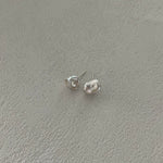 DAISY Keshi Pearl Stud Earrings - ZEN&CO Studio