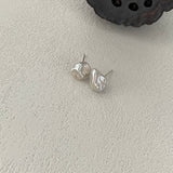 DAISY Keshi Pearl Stud Earrings - ZEN&CO Studio