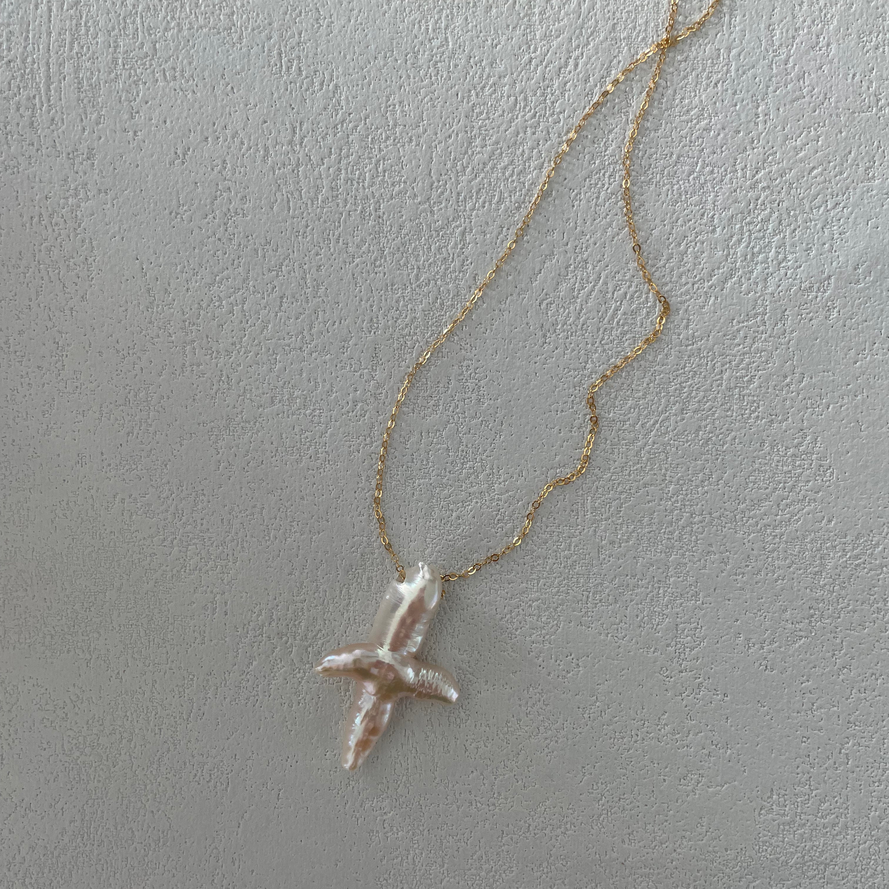 CRUZ Cross Pearl Chain Necklace - ZEN&CO Studio