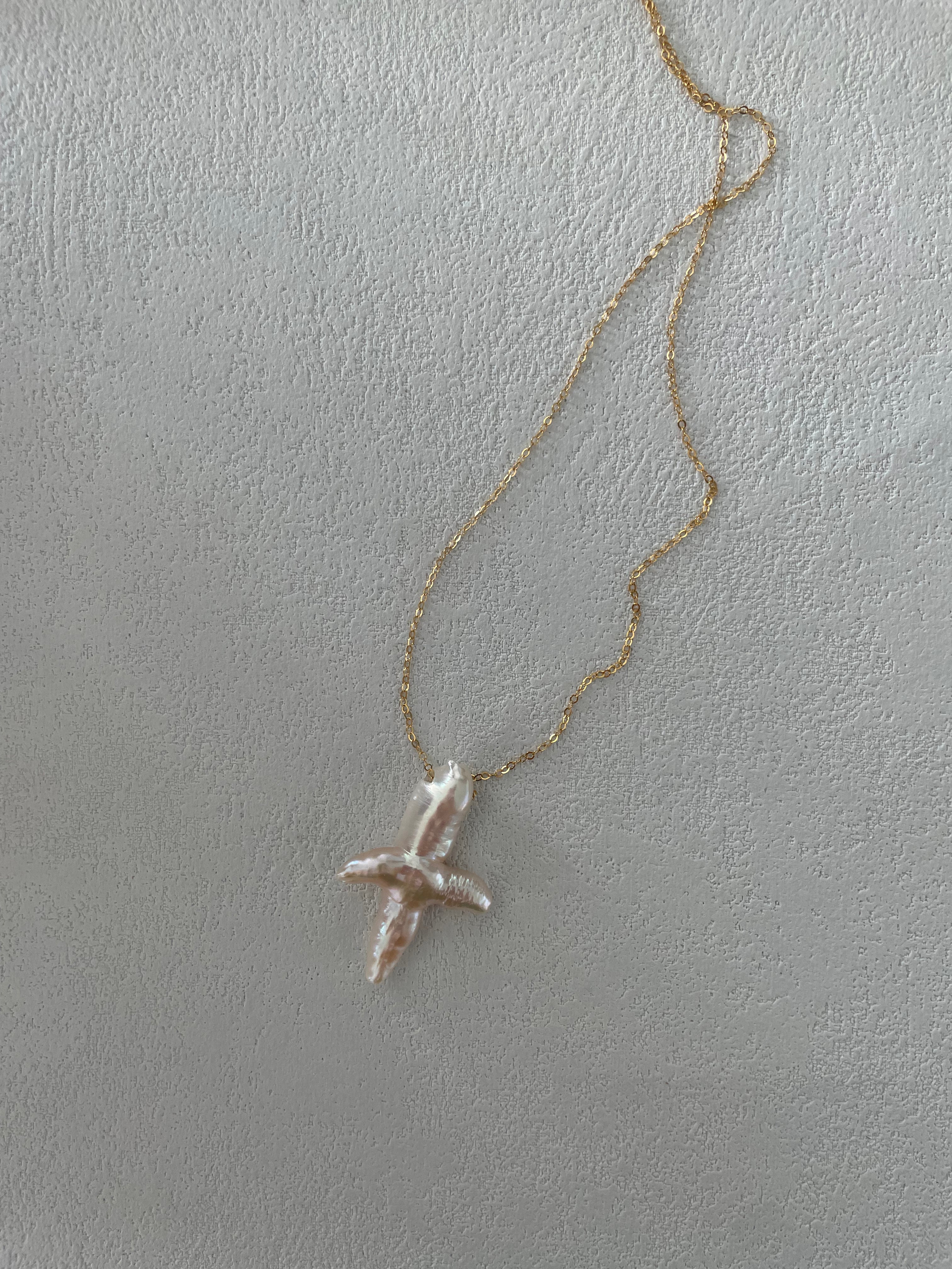 CRUZ Cross Pearl Chain Necklace - ZEN&CO Studio