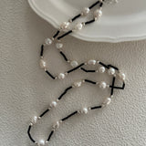 ALESSIA Pearl and Black Onyx Long Necklace