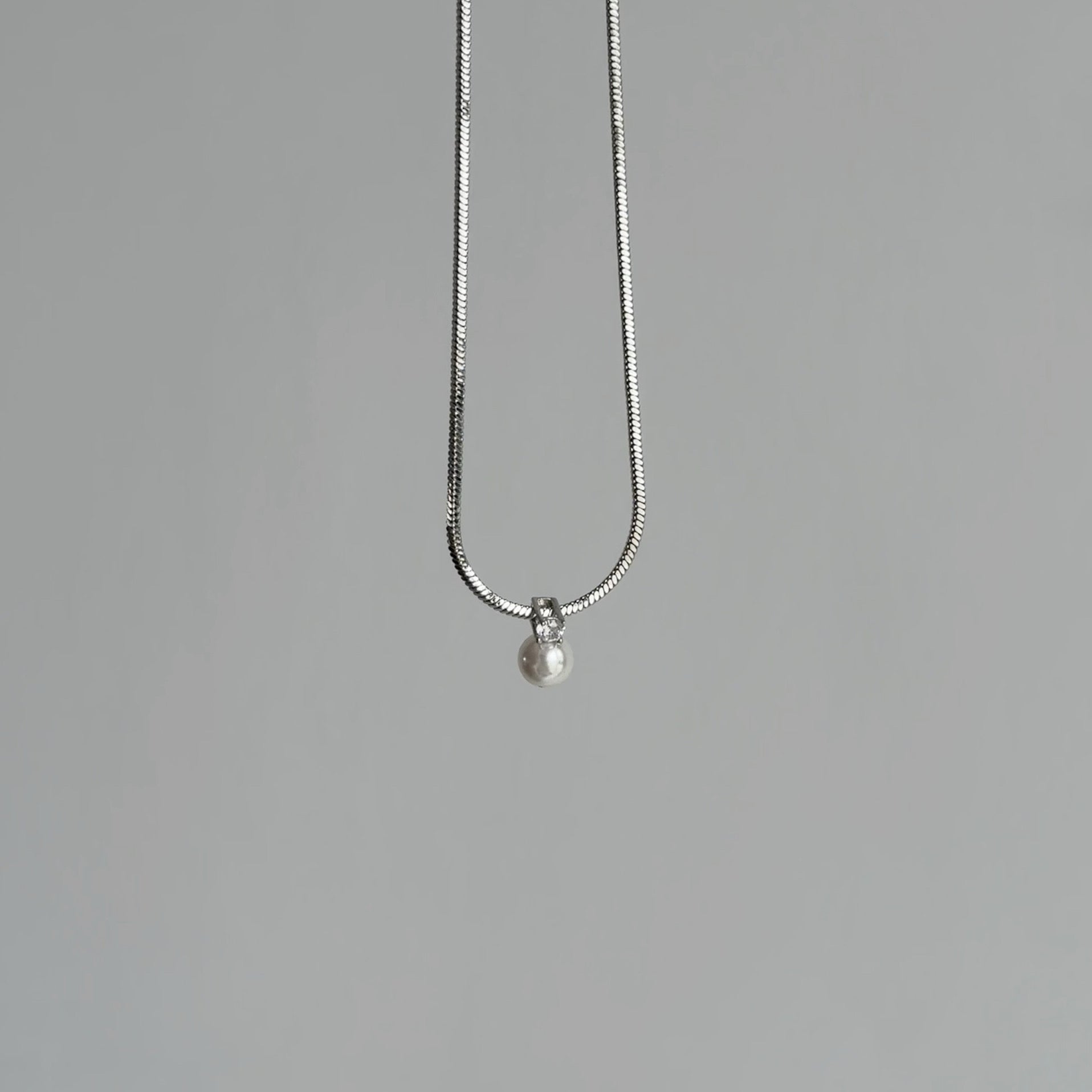 Rachel´s Single Pearl Pendant Necklace - ZEN&CO Studio