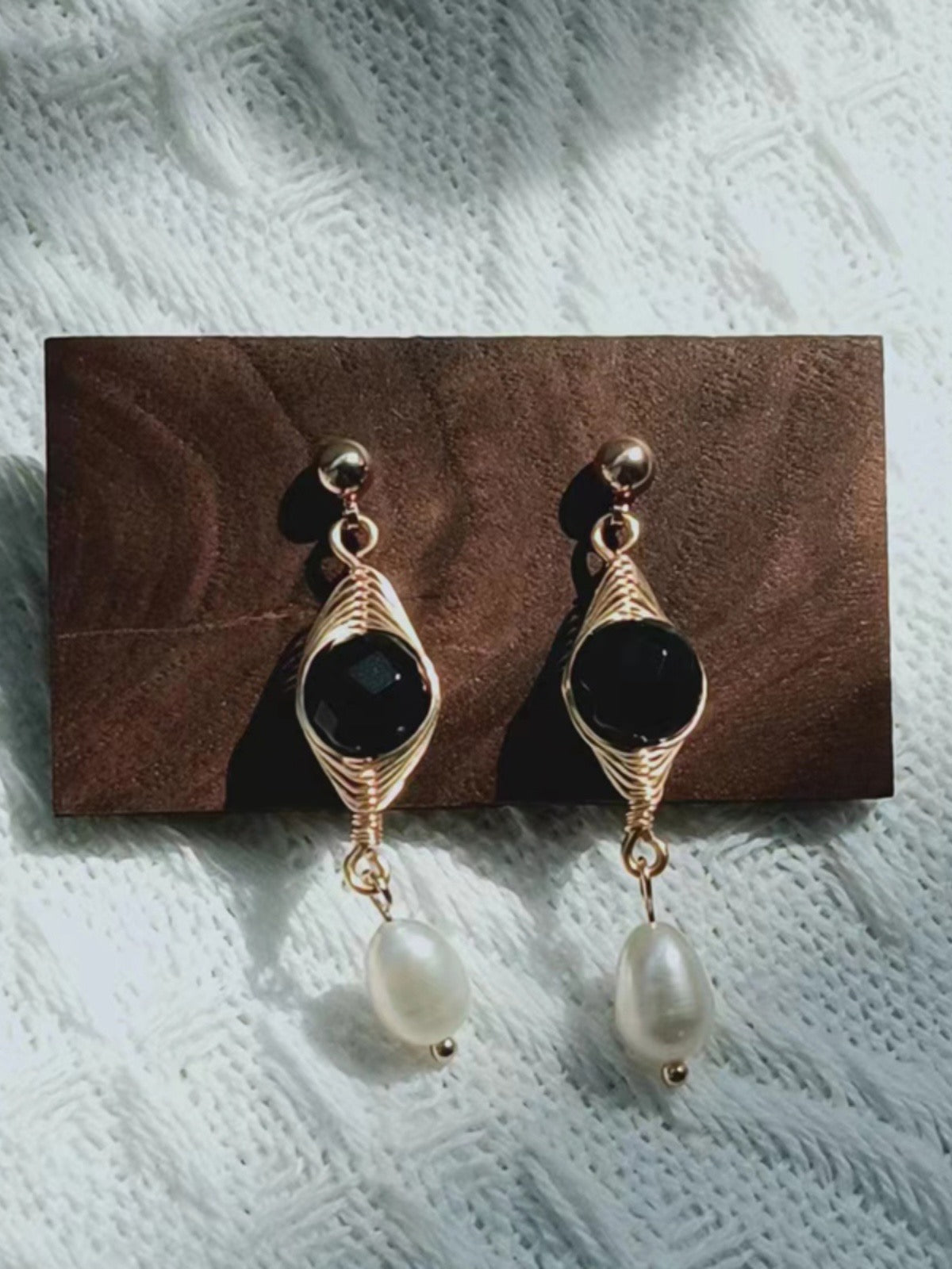 Rachel´s Black Onyx and Pearl Earrings - ZEN&CO Studio