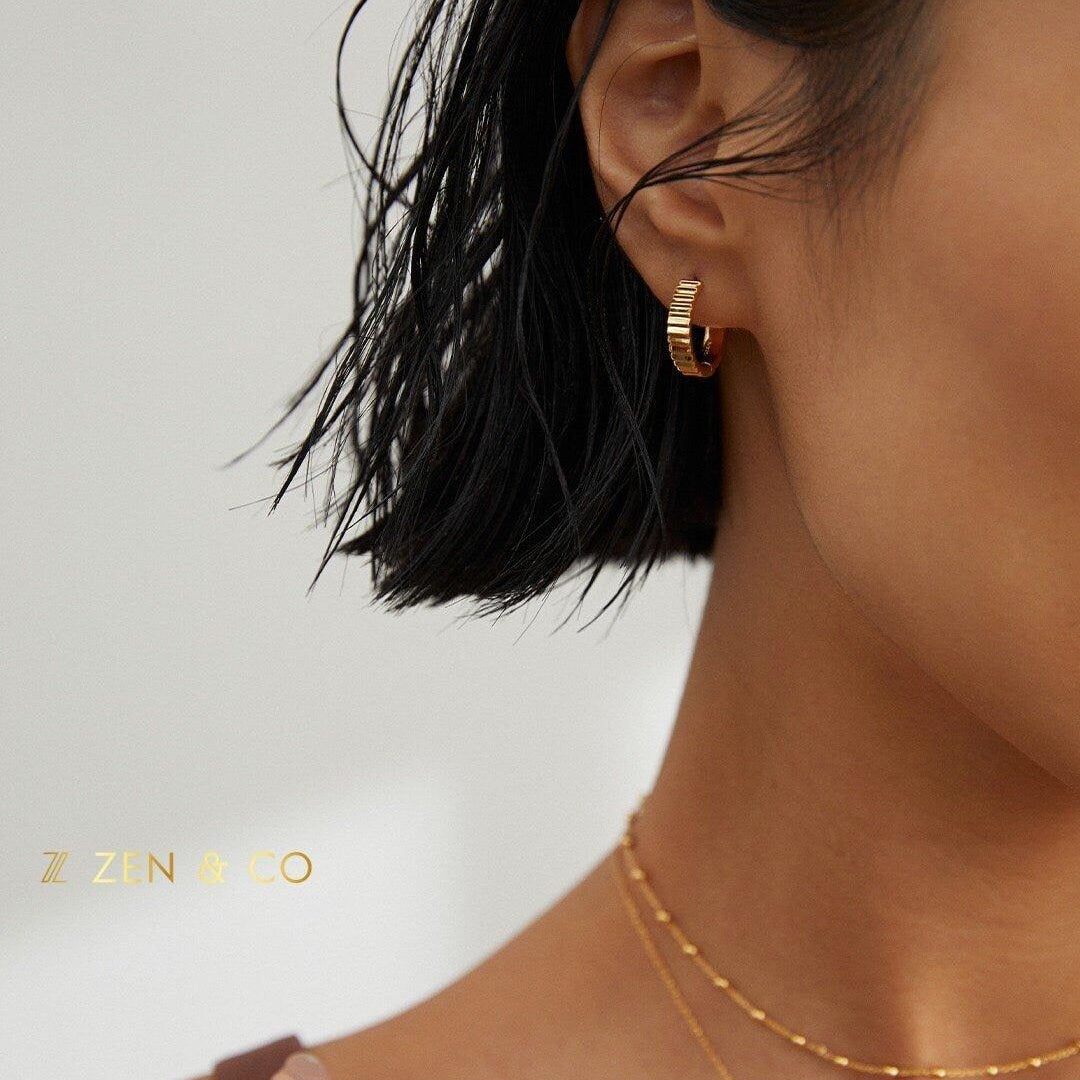 ALEXIS Minimalist hoop earrings - ZEN&CO Studio