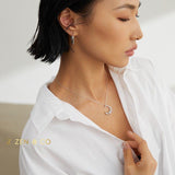 AMELIA Half circle hoop earrings - ZEN&CO Studio