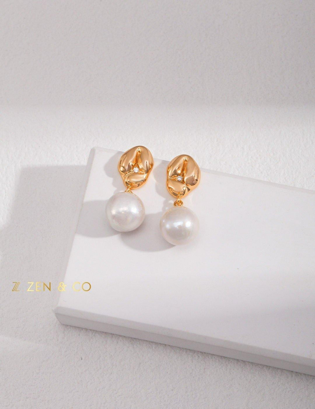 ARABICA Minimalist Pearl Drop Earrings - ZEN&CO Studio