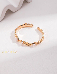 ARI Minimalist cuff bracelet with pearls - ZEN&CO Studio