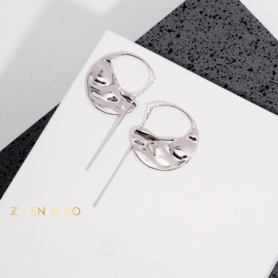 ARIA Half circle hoop earrings with tassel - ZEN&CO Studio