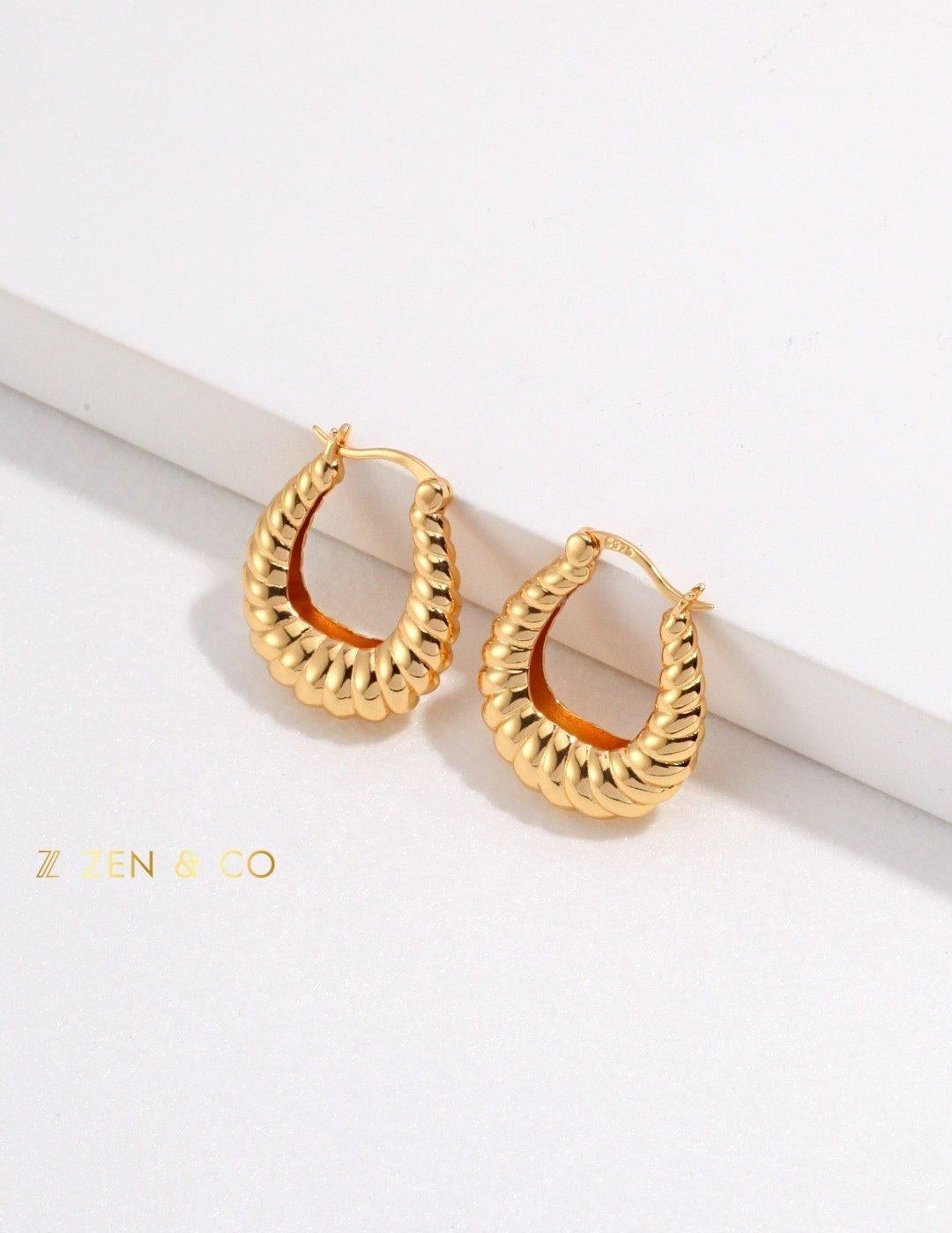 AVA Oval chunk hoop earrings - ZEN&CO Studio