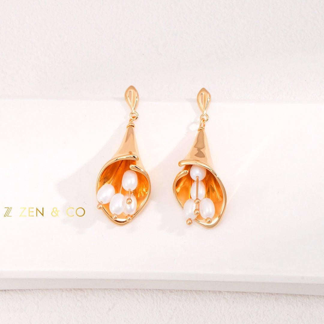 BEATRICE Bouquet Pearl dangle earring - ZEN&CO Studio