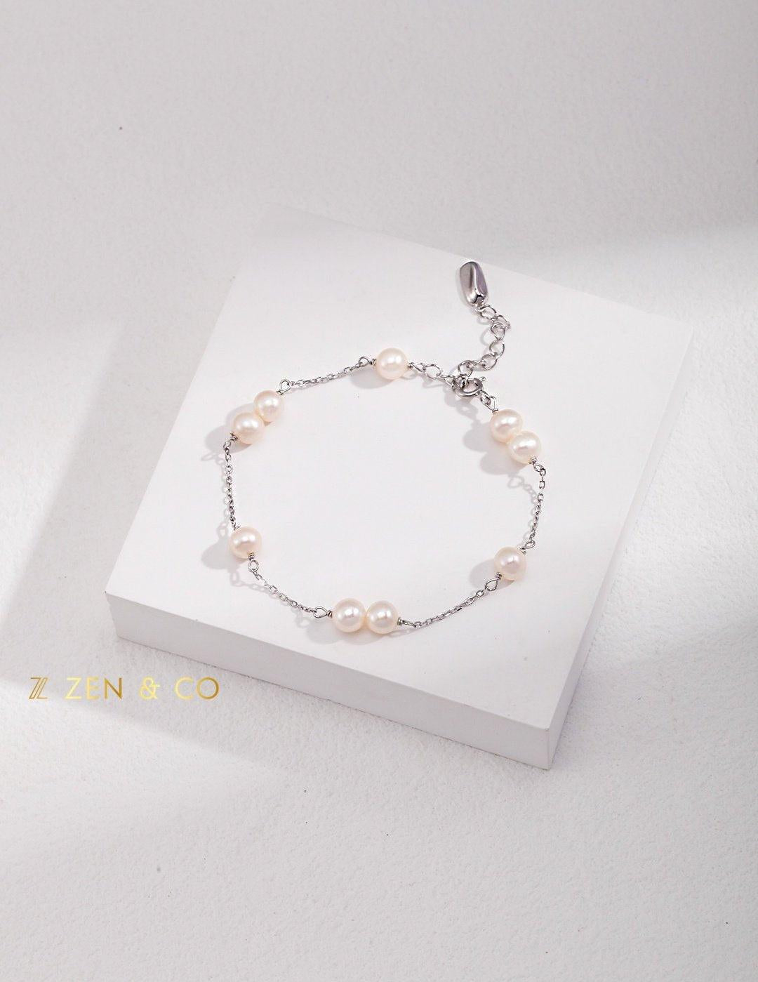 BLAIR Minimalist Pearl Bracelet - ZEN&CO Studio