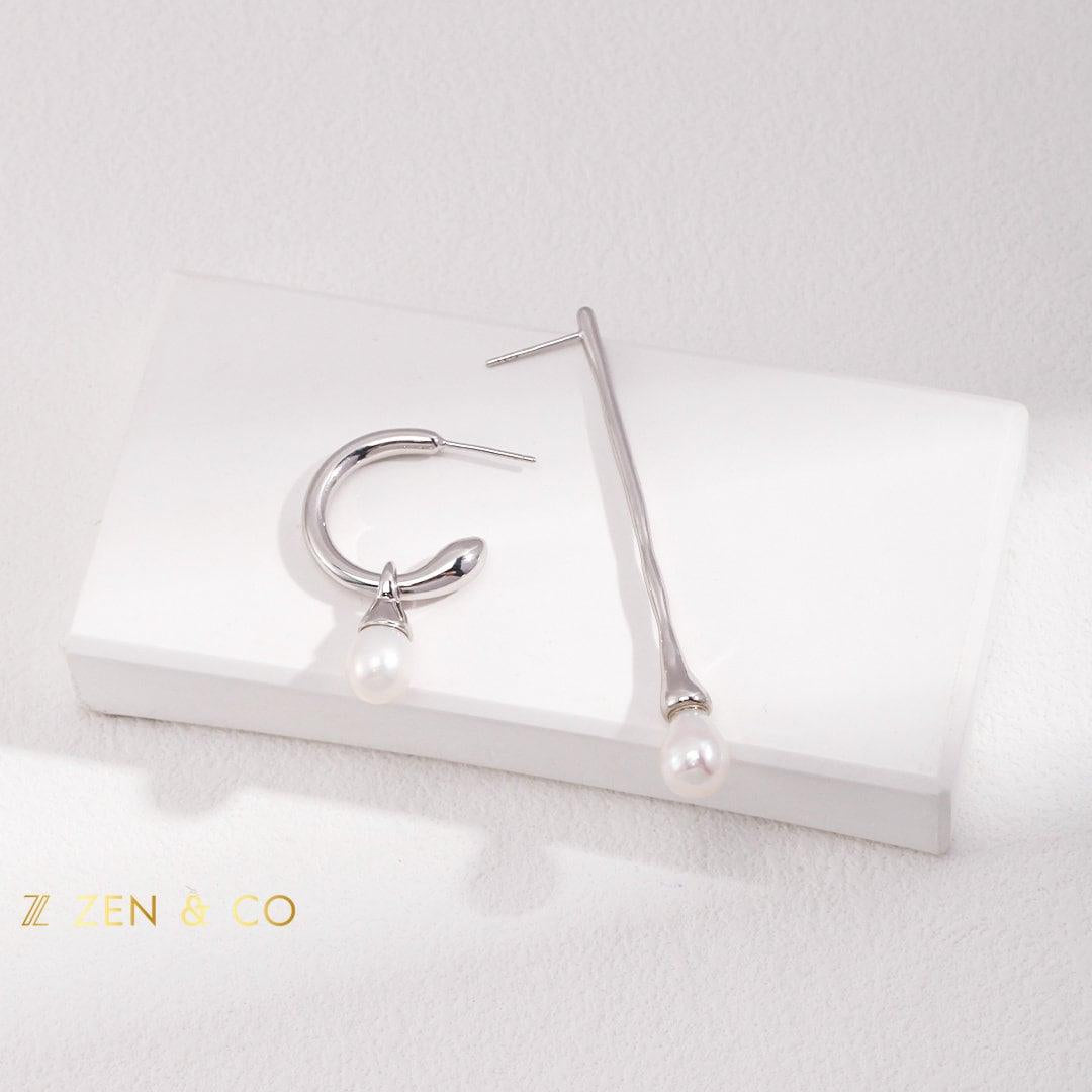 CELINE Asymmetric dangle earrings - ZEN&CO Studio