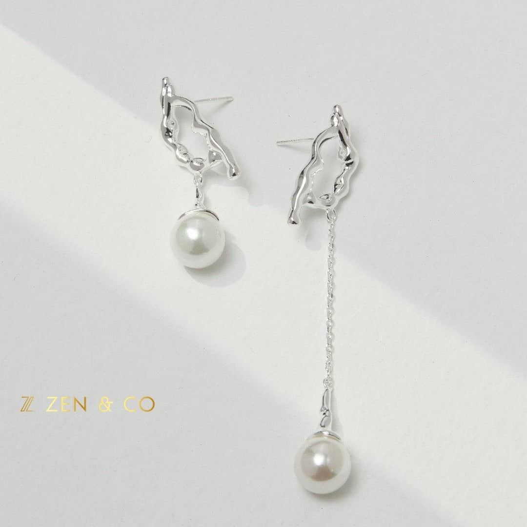 CLAIRE Asymmetric earrings with big dangle pearl - ZEN&CO Studio