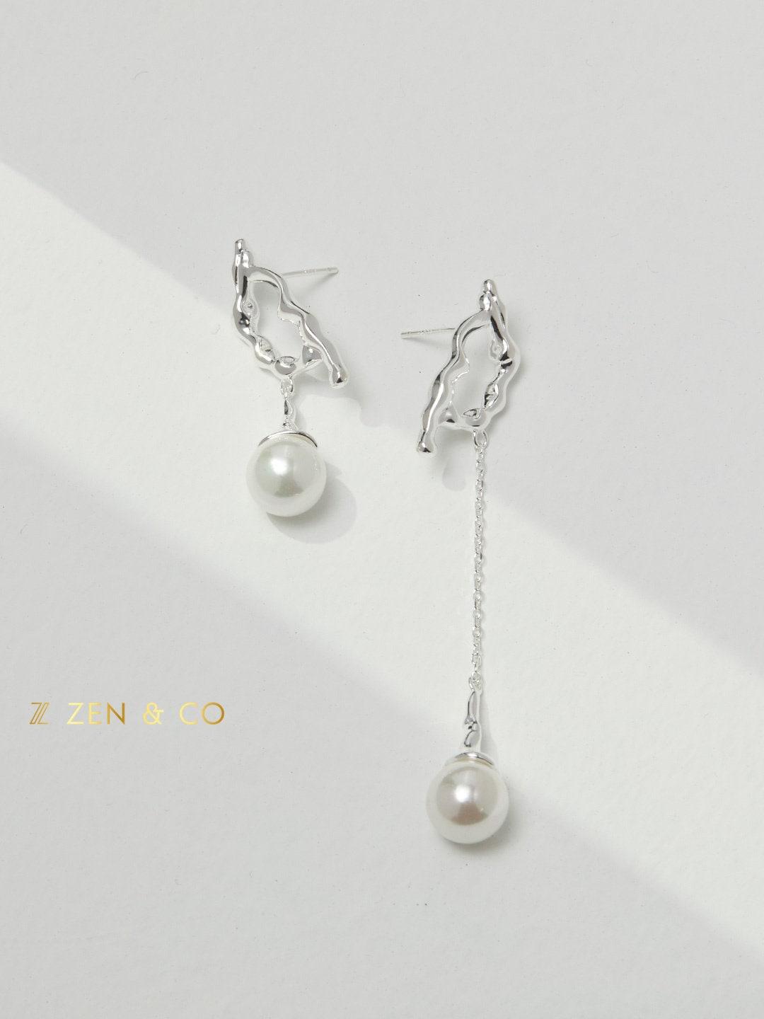 CLAIRE Asymmetric earrings with big dangle pearl - ZEN&CO Studio