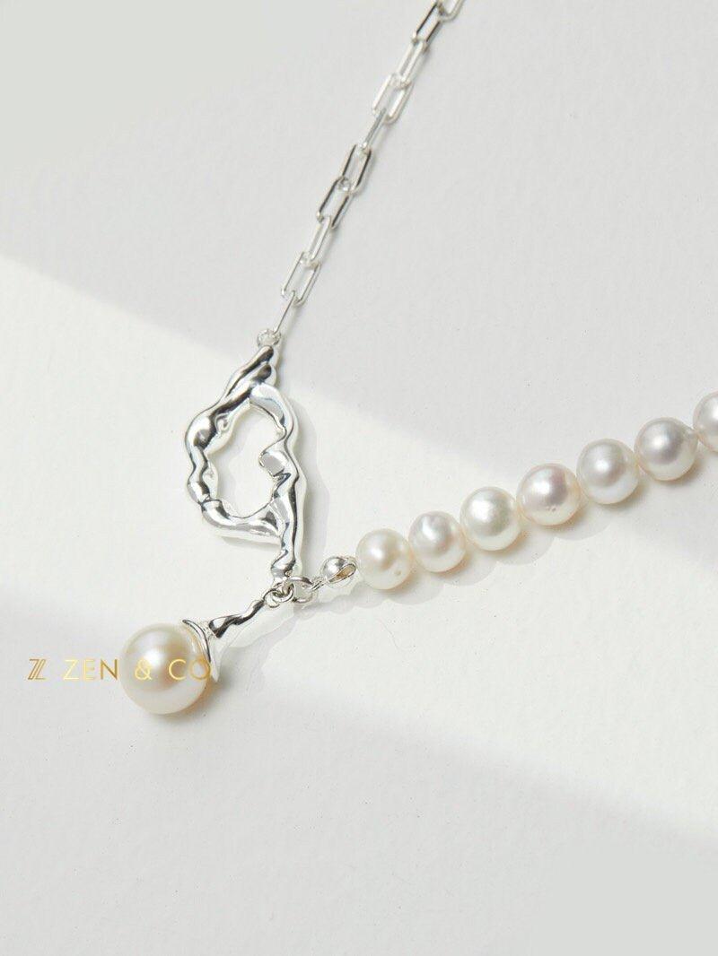 CLAIRE Statement pearl necklace with big pearl pendant - ZEN&CO Studio