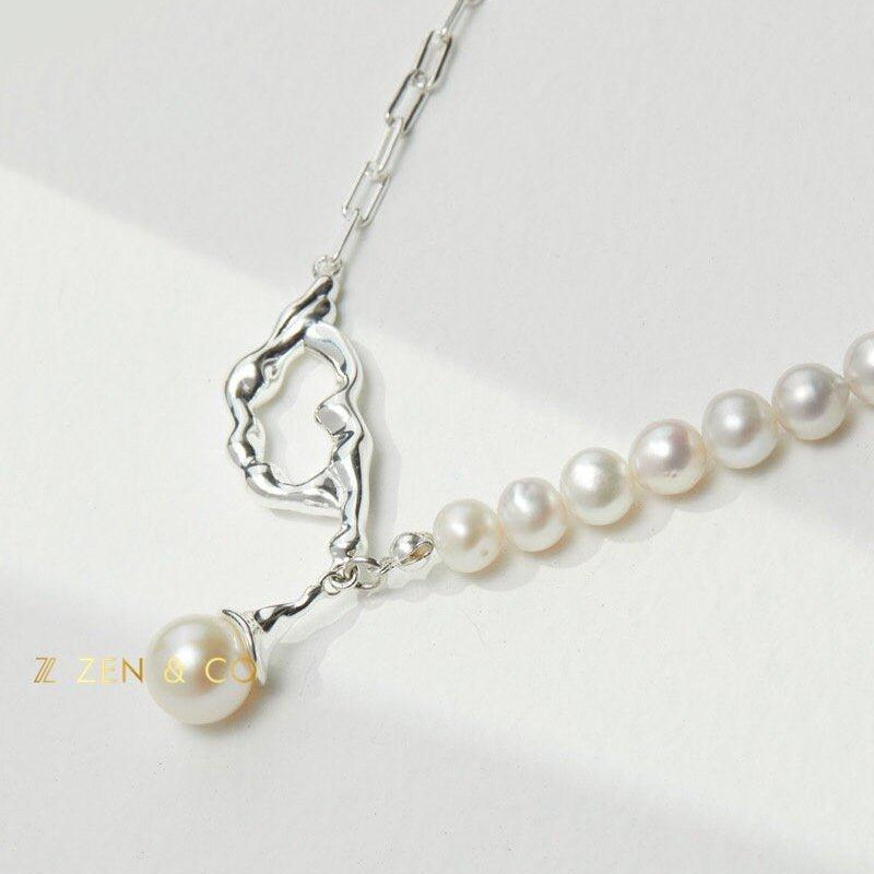 CLAIRE Statement pearl necklace with big pearl pendant - ZEN&CO Studio