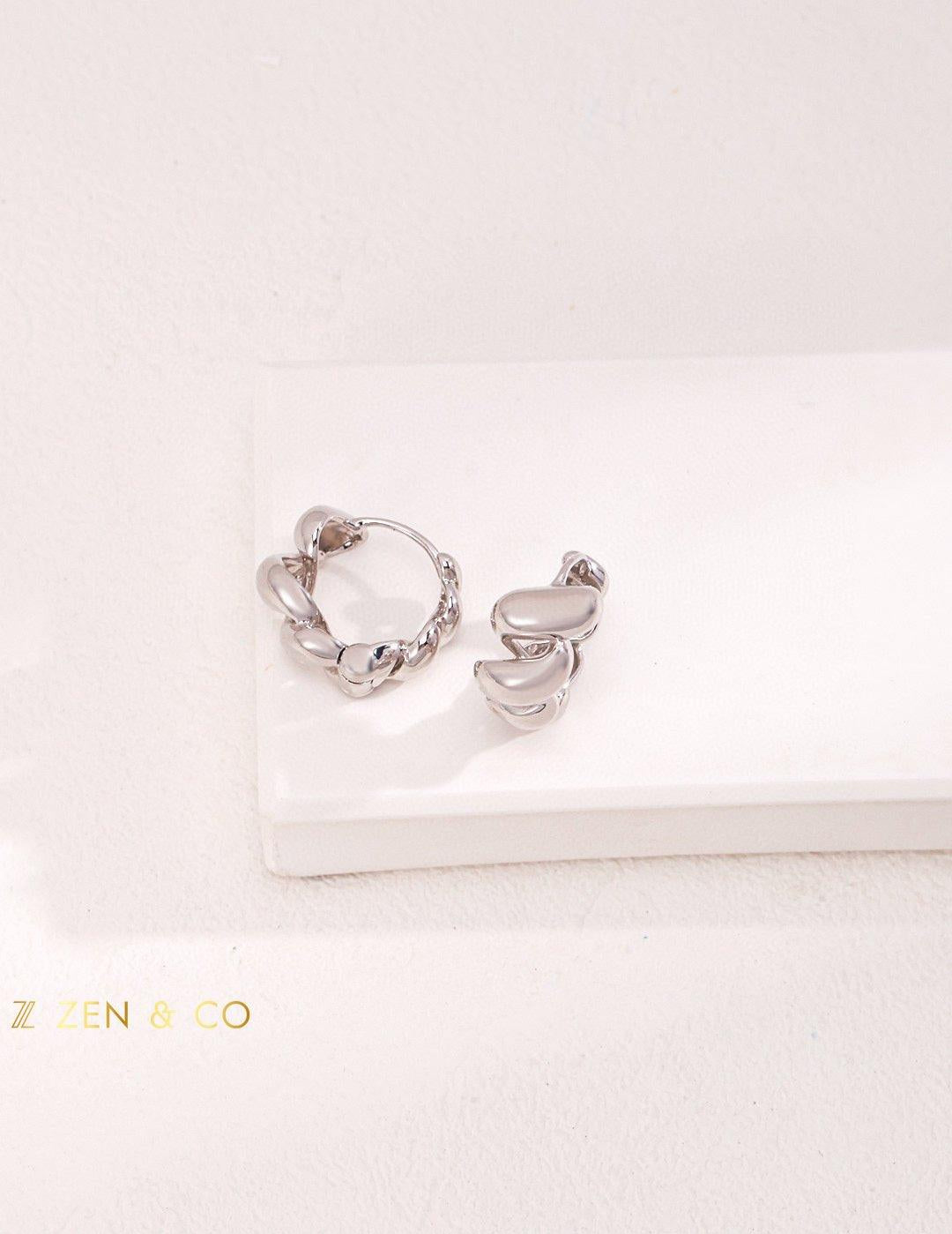 CROISSANT Chunky Twist Hoop Earrings - ZEN&CO Studio