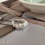 CROISSANT Chunky twist silver ring - ZEN&CO Studio