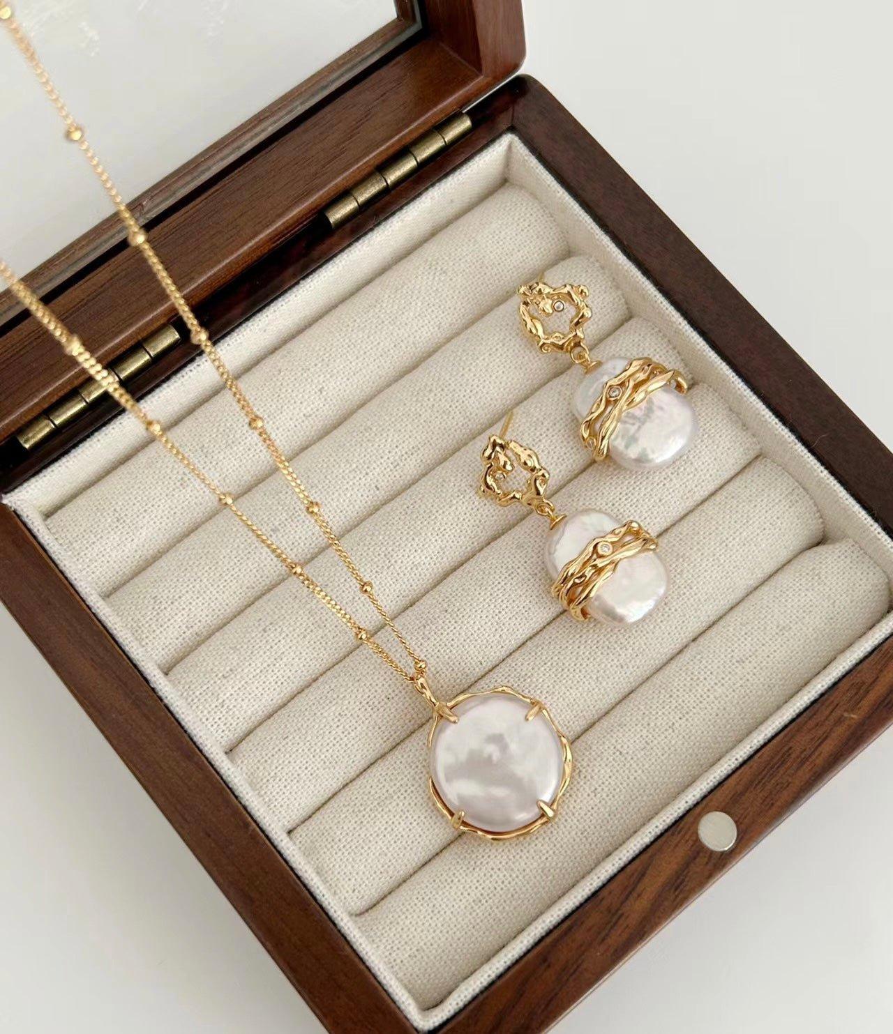 ELISABETH Baroque pearl jewelry set - ZEN&CO Studio