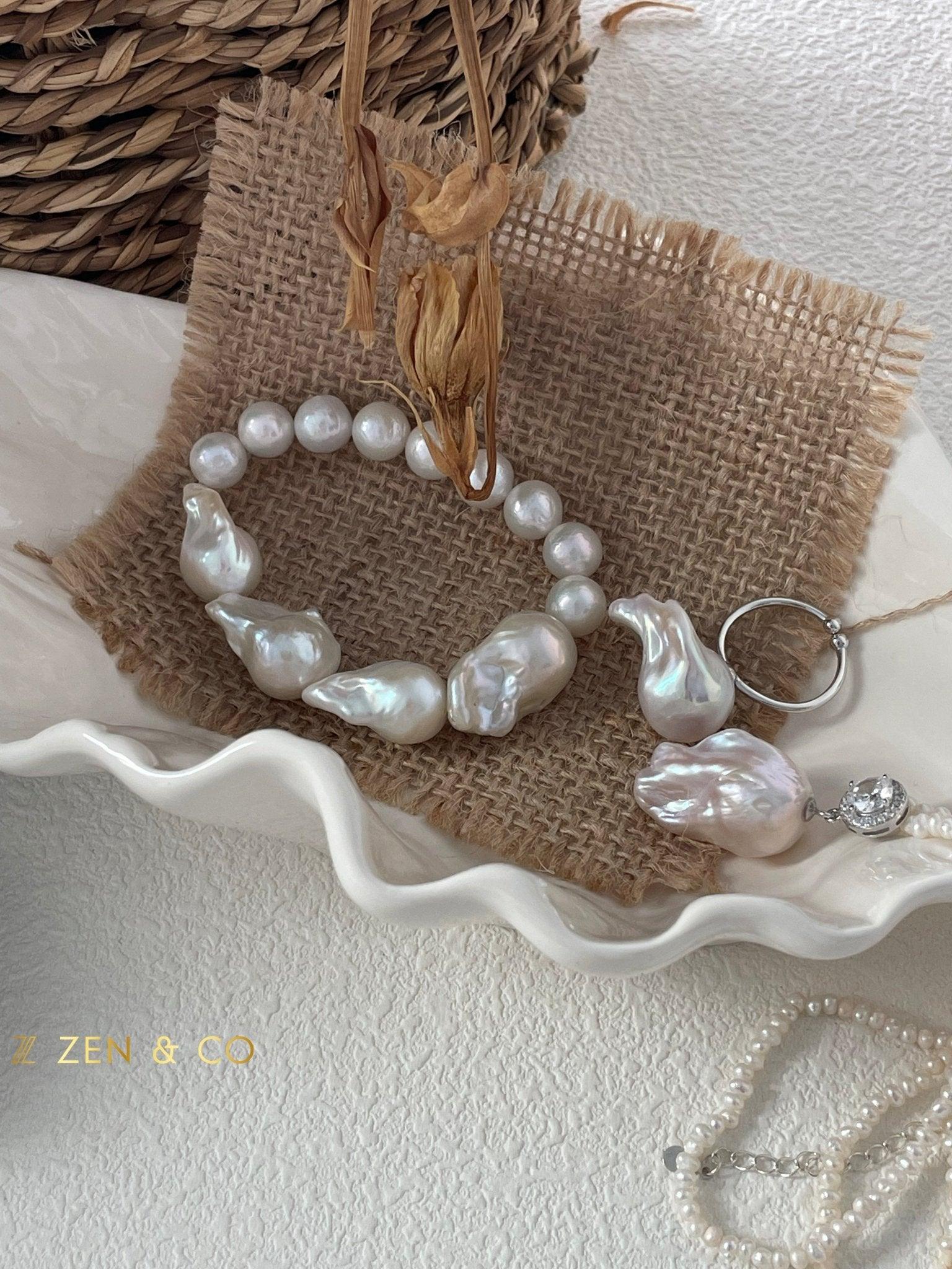 FELICITY Baroque pearl ring - ZEN&CO Studio