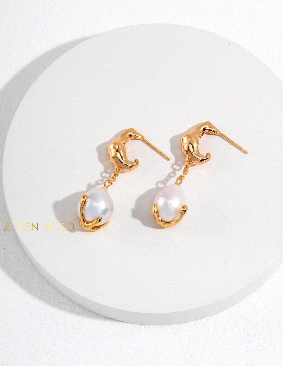 GOLDIE Pearl dangle earrings - ZEN&CO Studio