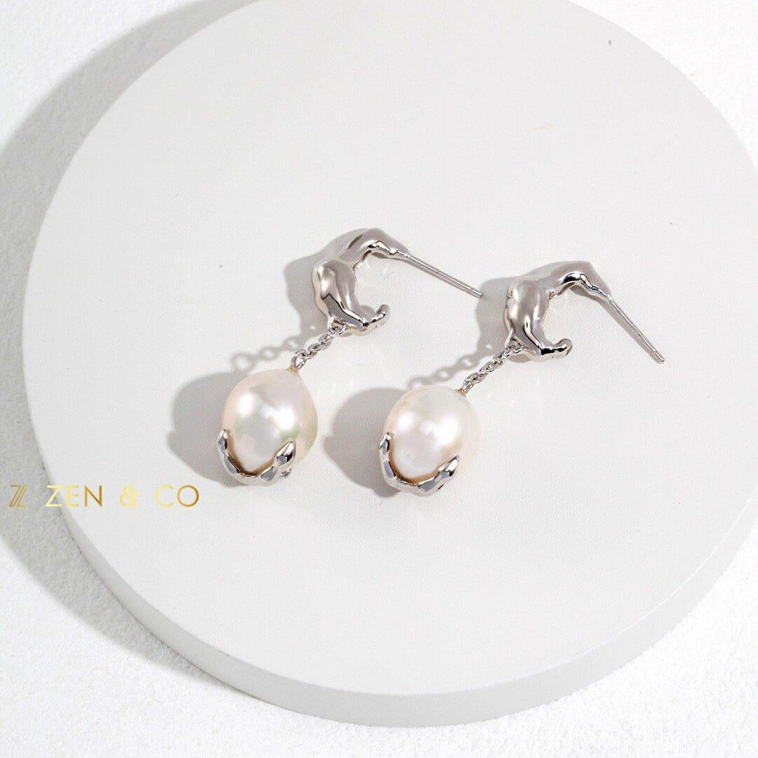 GOLDIE Pearl dangle earrings - ZEN&CO Studio