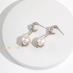 GOLDIE Pearl dangle earrings - ZEN&CO Studio